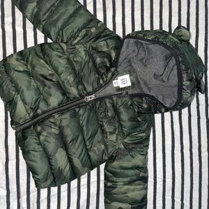 GAP CAMO PUFFER